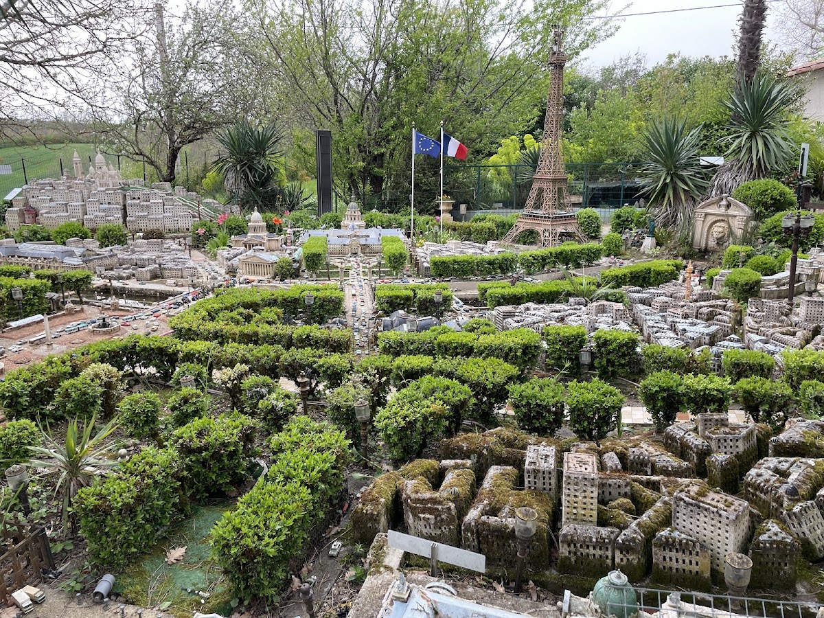 Le petit Paris — 3