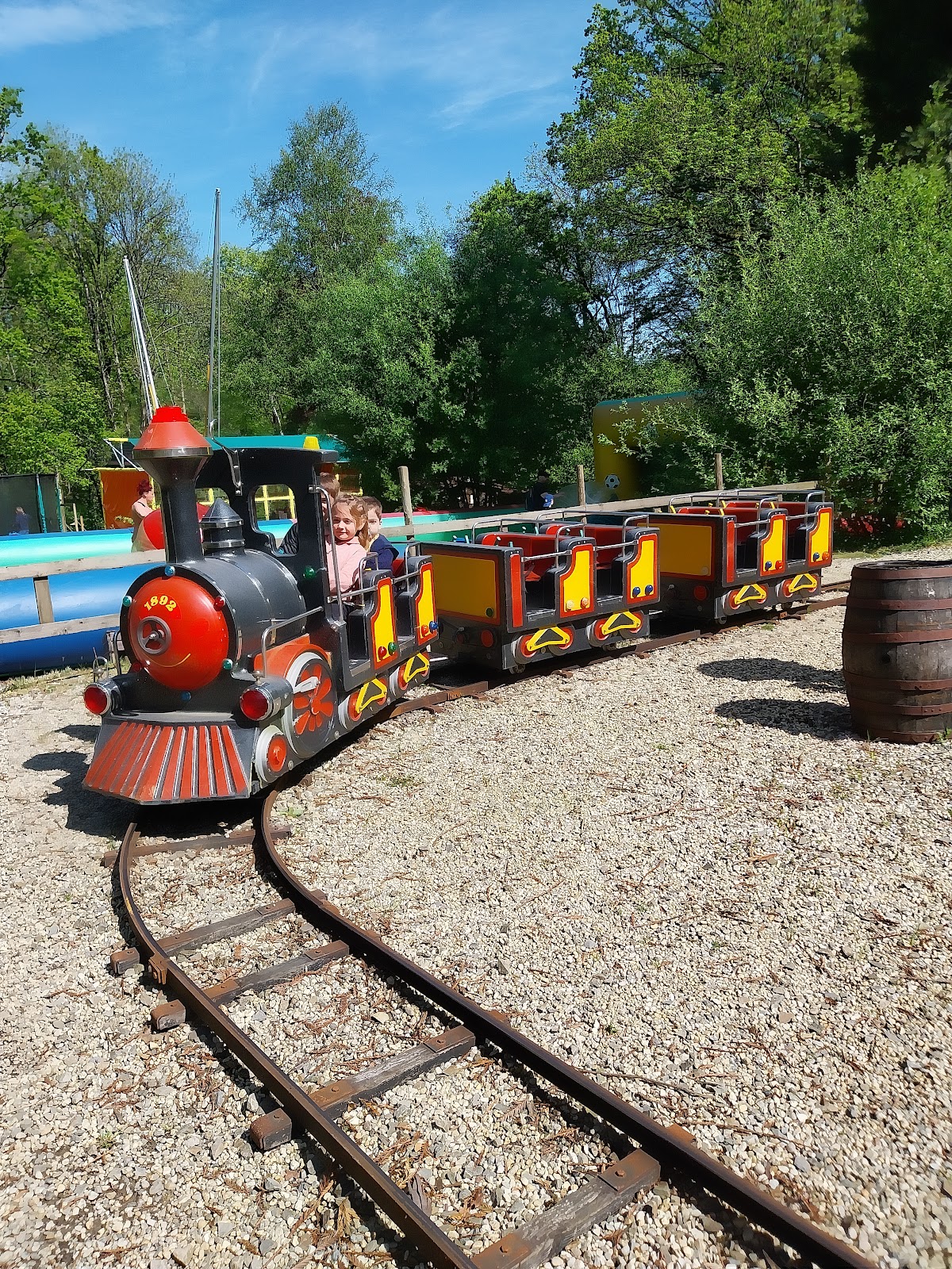 Le Village enchanté — 2